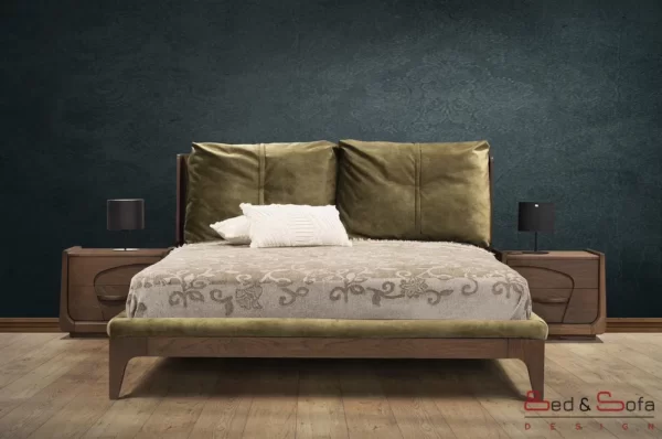 DREAMLAND bed with large pillows at the headboard